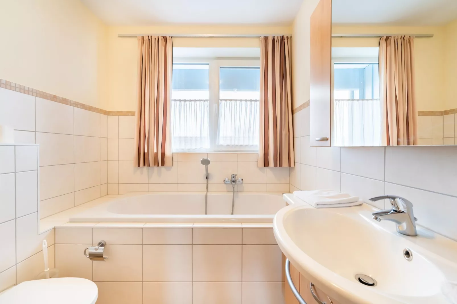 Kapitänsdeck 4 Pers 453-Badkamer