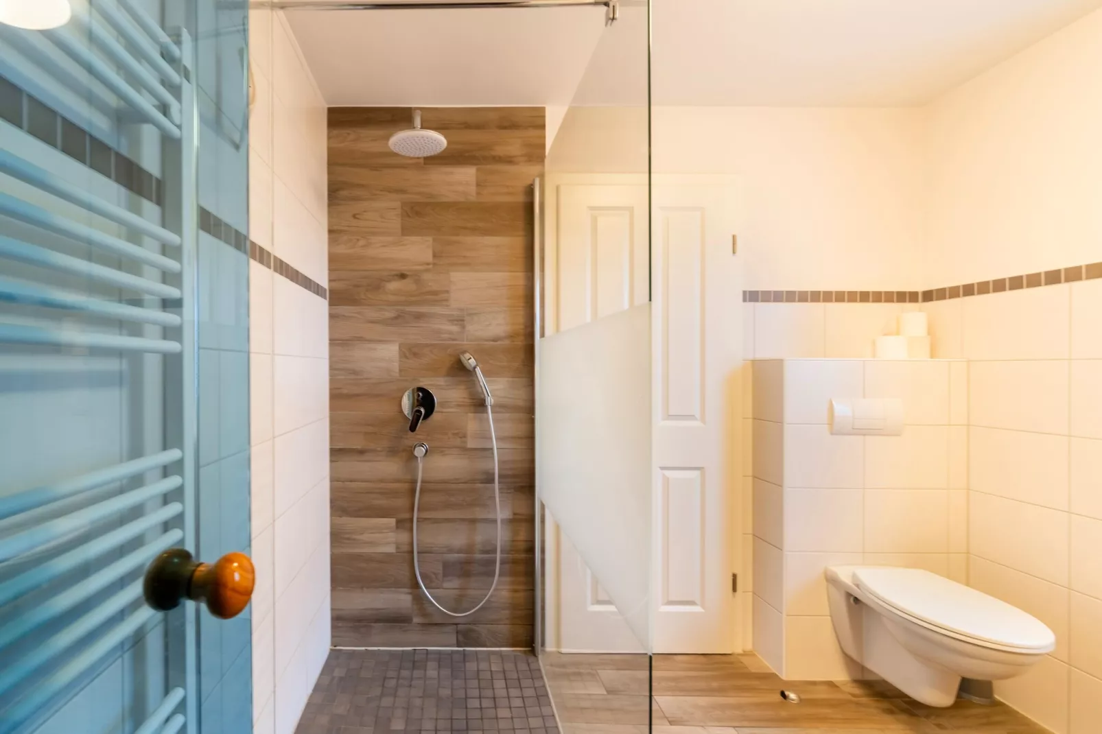 Fischerhaus Classic 318-Badkamer