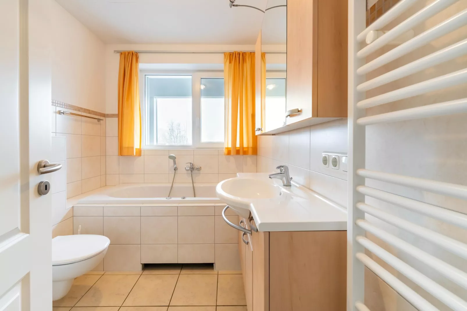 Kapitänsdeck 6 Pers 466-Badkamer