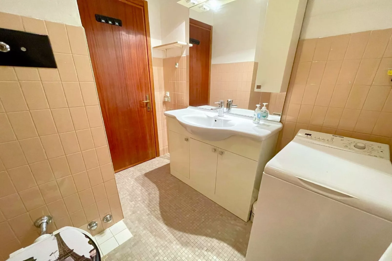 Caravella 26-Badkamer