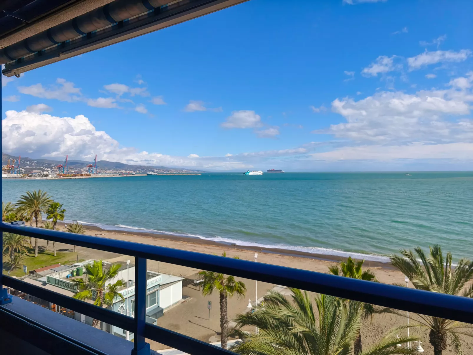 Malaga Pacifico-Buiten