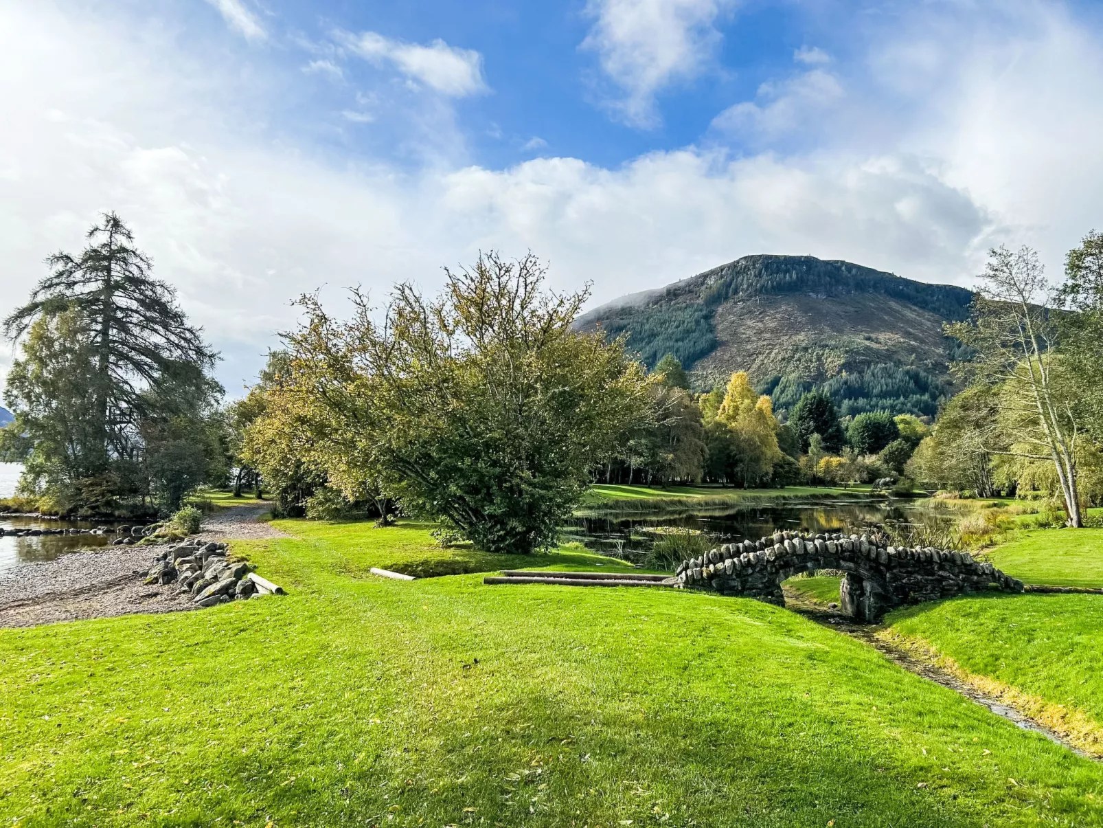 Loch Ness Hideaway-Buiten
