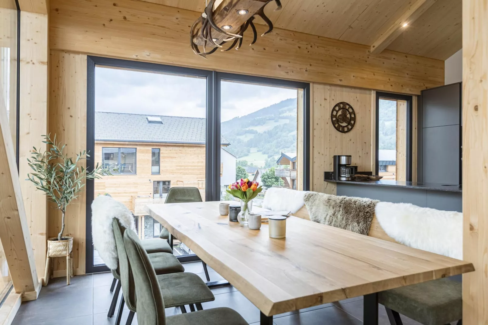 Kreischberg Pool Villen 4b-Eetkamer