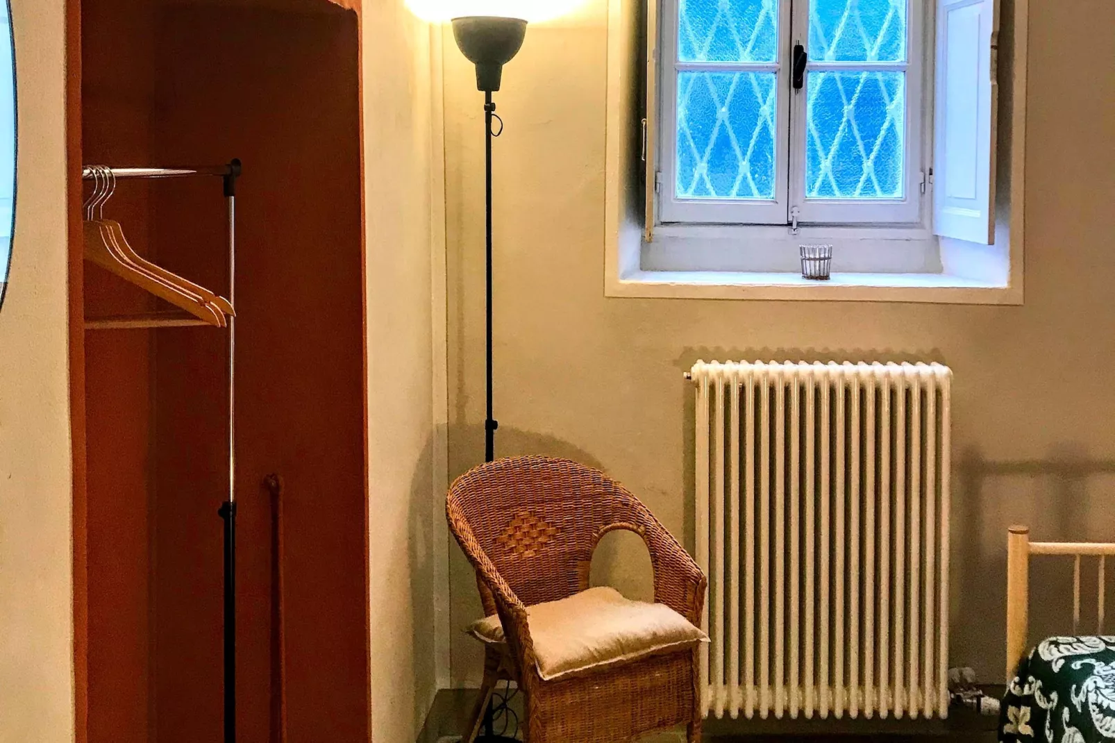 Ai Rronchi - piccolo appartamento con giardino a Cannero-Slaapkamer
