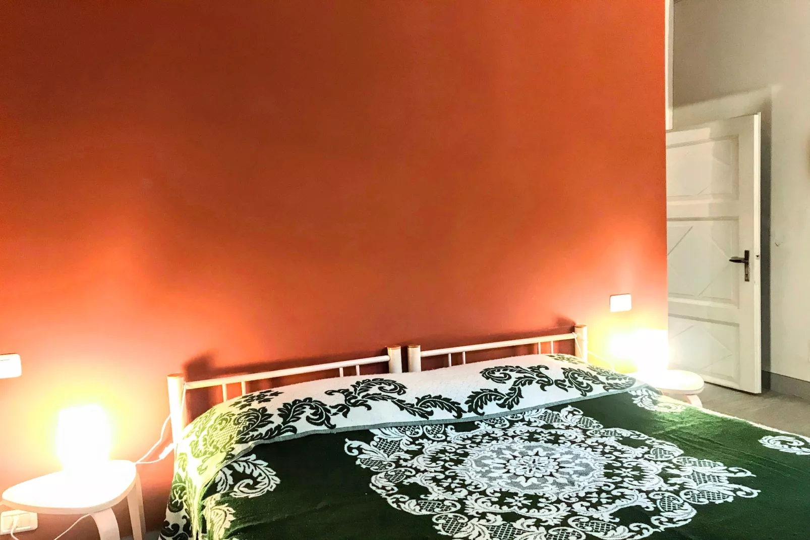 Ai Rronchi - piccolo appartamento con giardino a Cannero-Slaapkamer