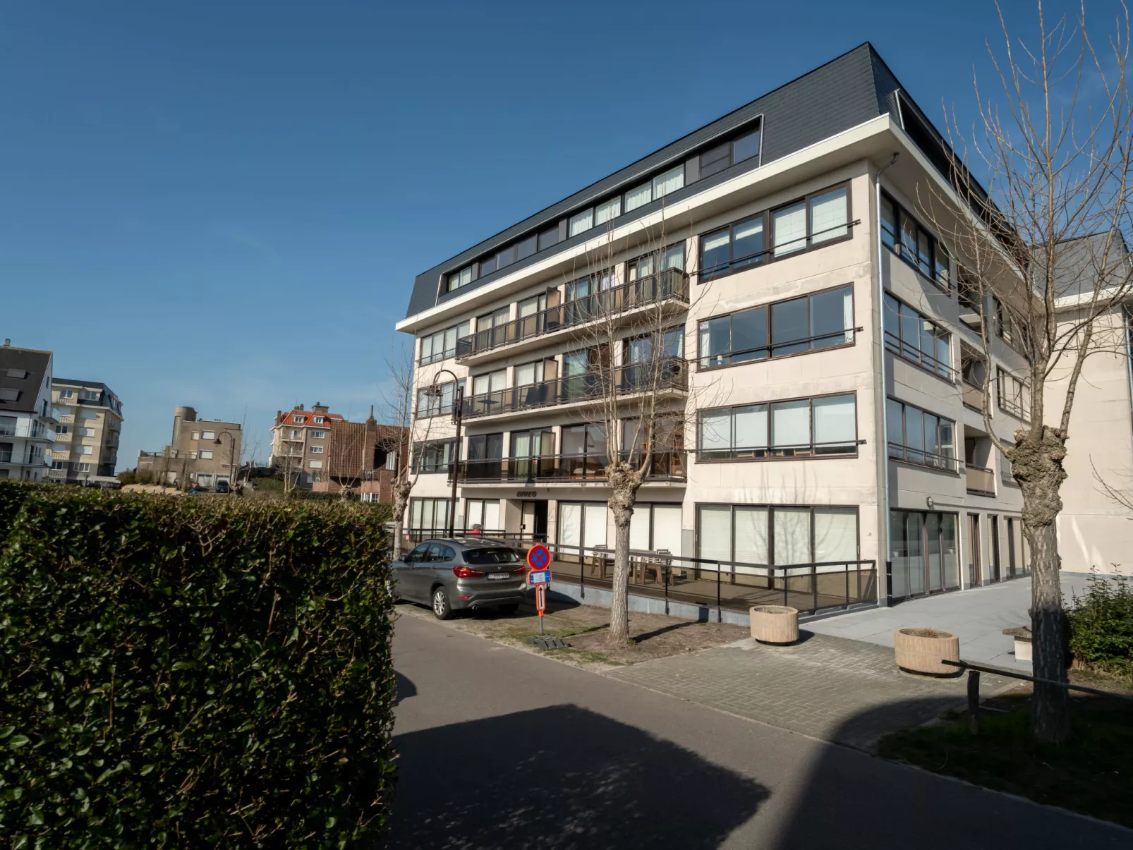 Du Coq à l’Haan bright appartment-Buiten