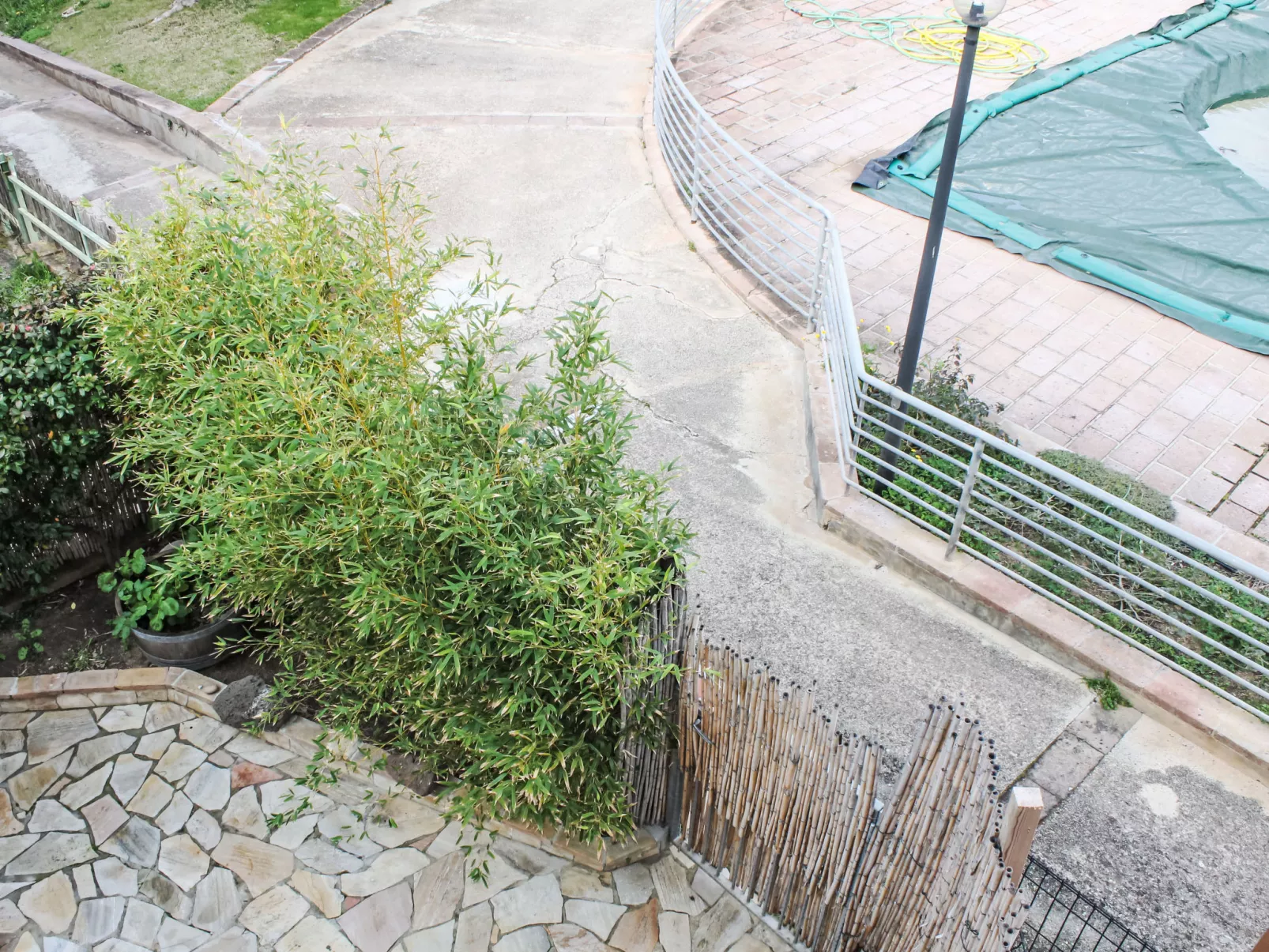 Borghi Piscina-Buiten