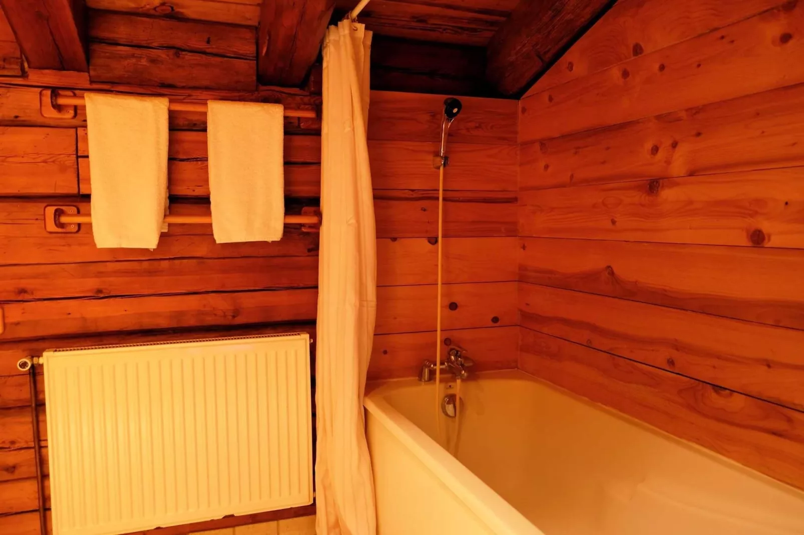 Chalet Elliot Est-Badkamer