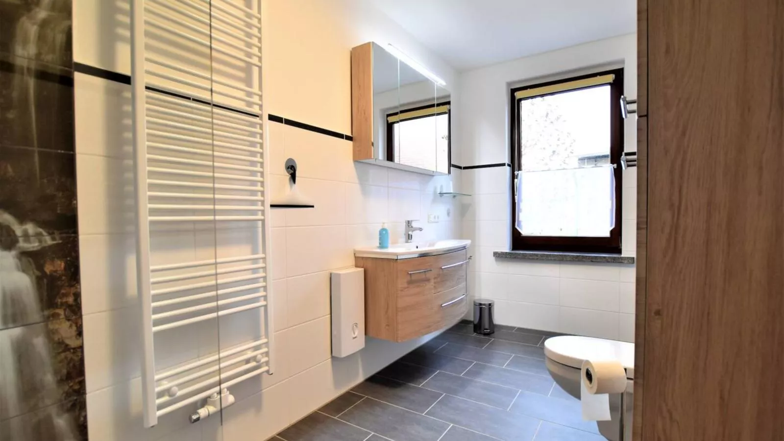 Hecht-Badkamer