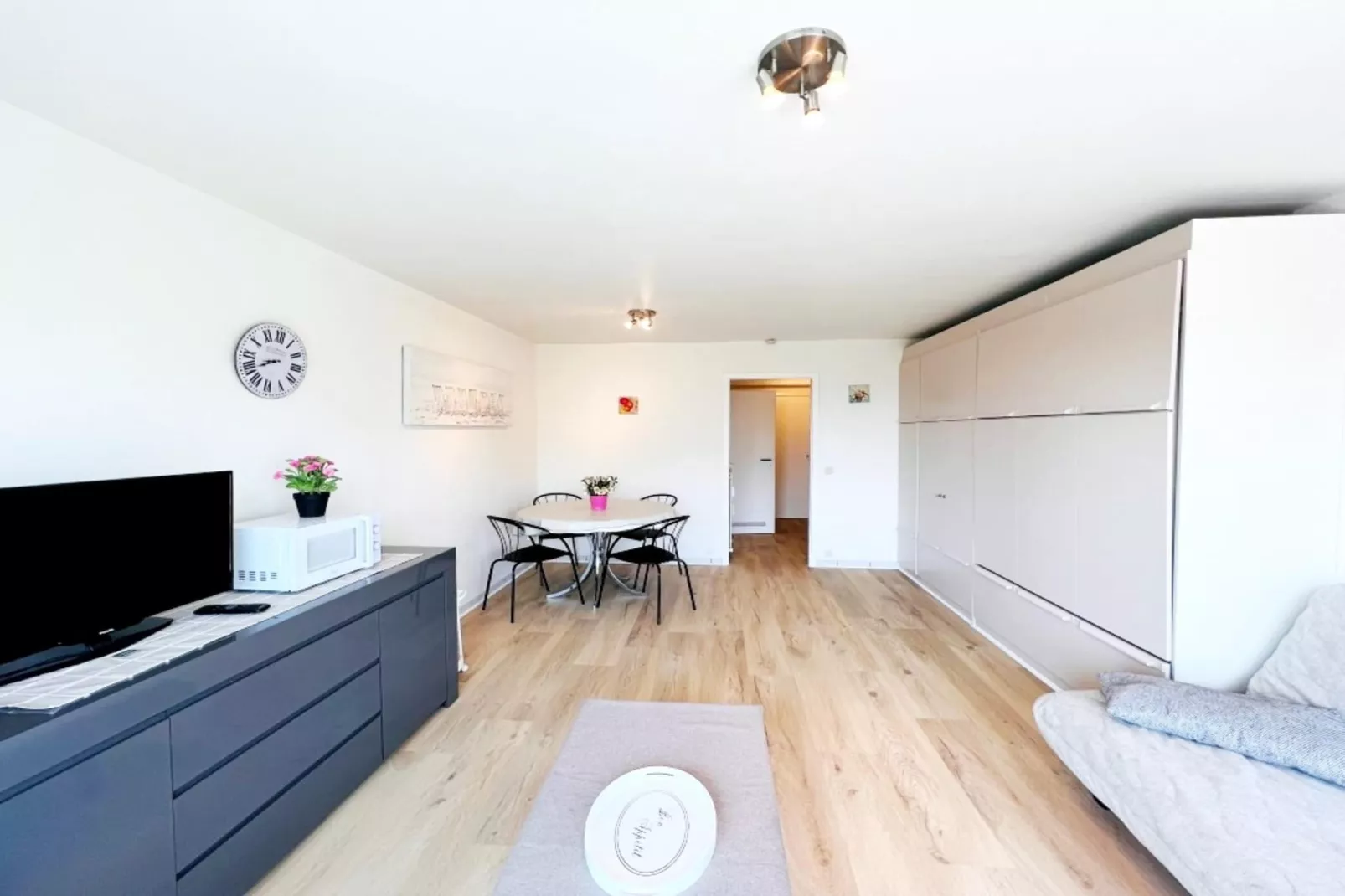 Residentie Carlton I0506-Woonkamer