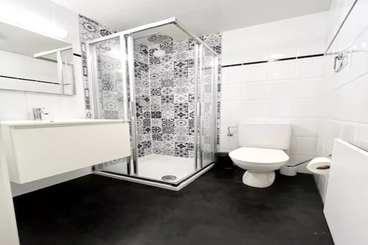 RESIDENTIE MAITE 0301-Badkamer