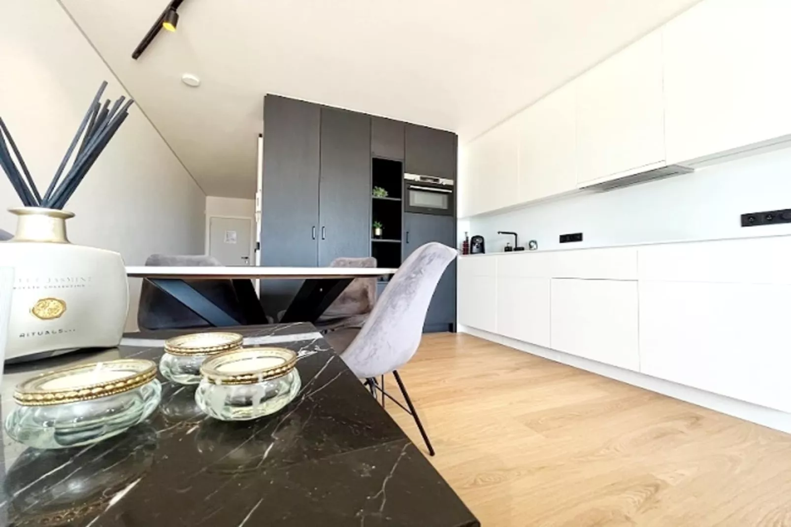 RESIDENTIE CALIFORNIA E4-Keuken