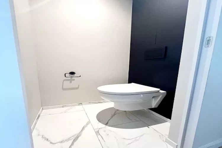 RESIDENTIE CALIFORNIA E4-Badkamer