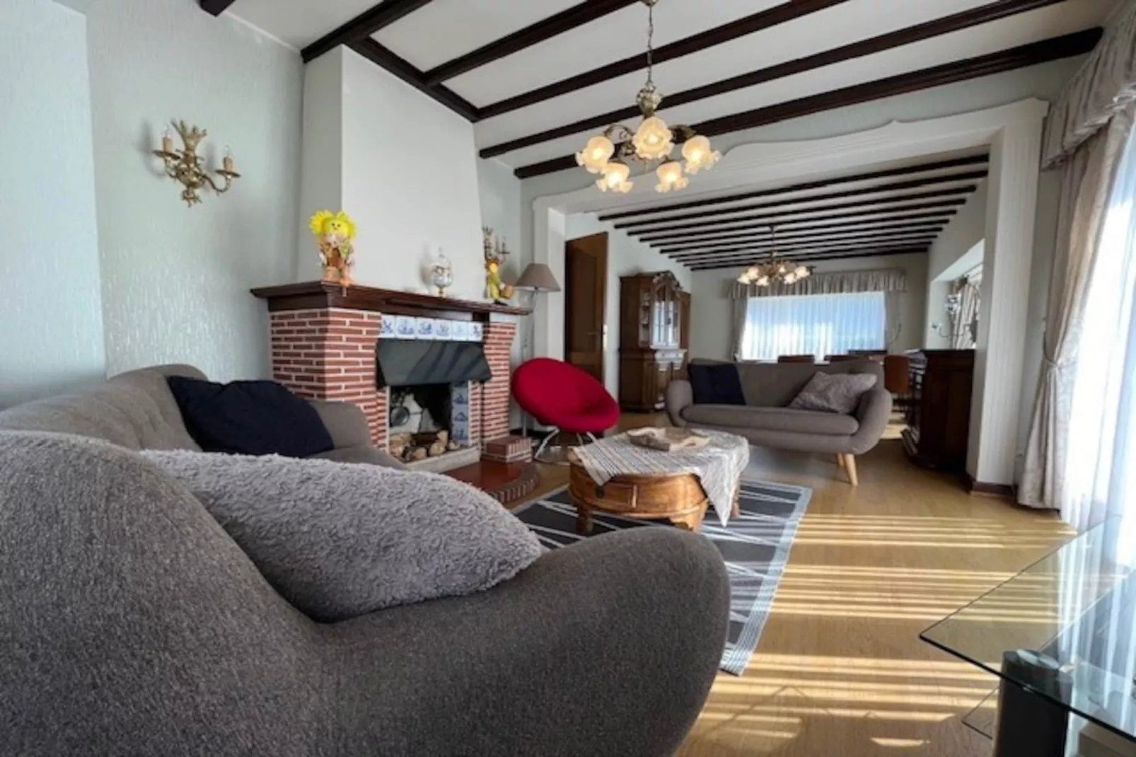VILLA ZEEBRIES WONING-Woonkamer