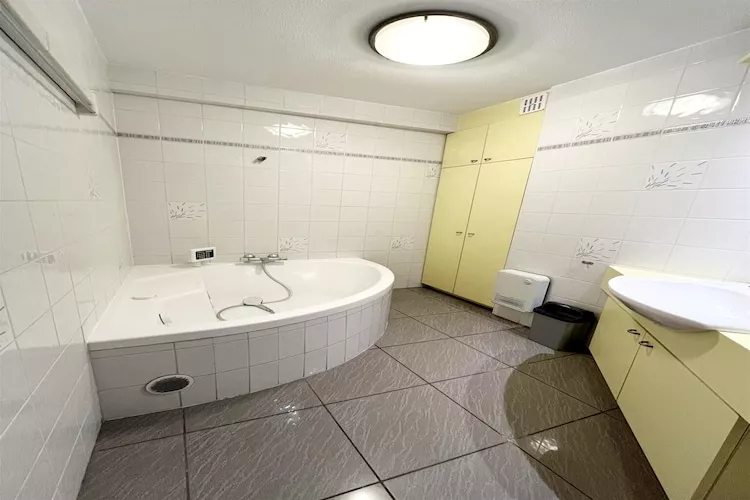 Château la Tuilerie 0701-Badkamer