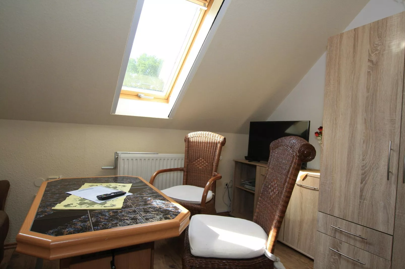 Studio im DG 23 qm-Eetkamer
