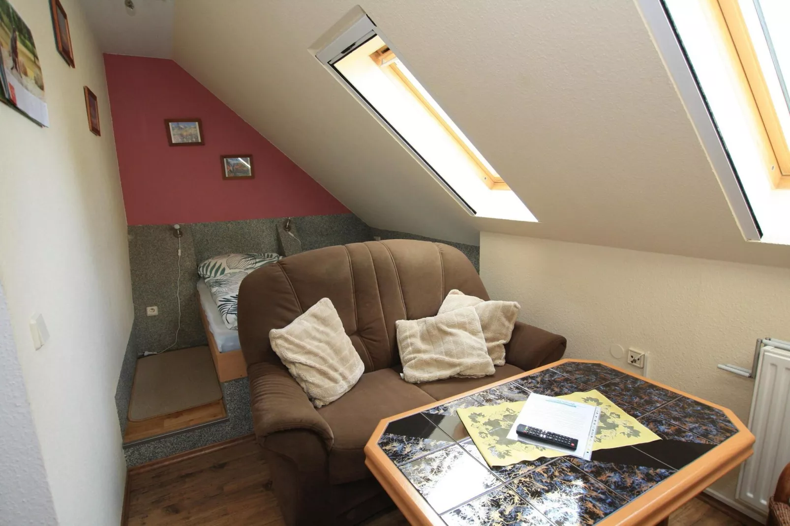 Studio im DG 23 qm-Woonkamer