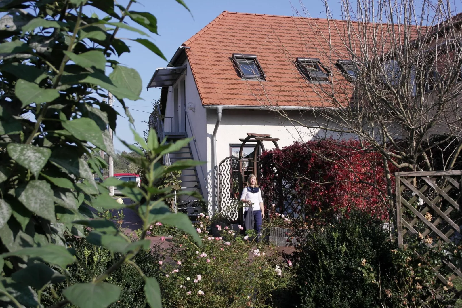 Studio im DG 23 qm-Buitenkant zomer