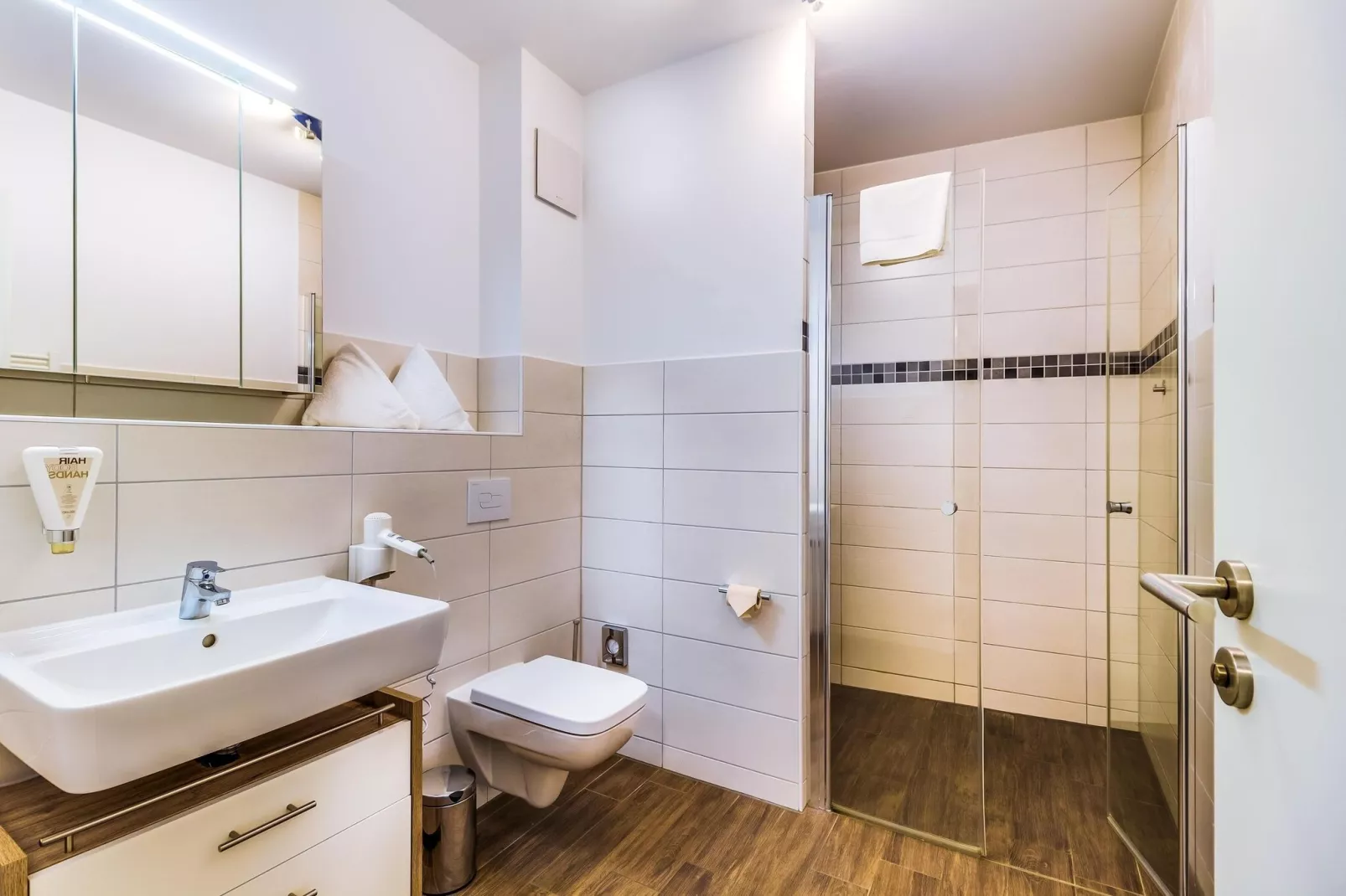 LAGOVIDA - FWB Seglerhütte 3 Personen-Badkamer