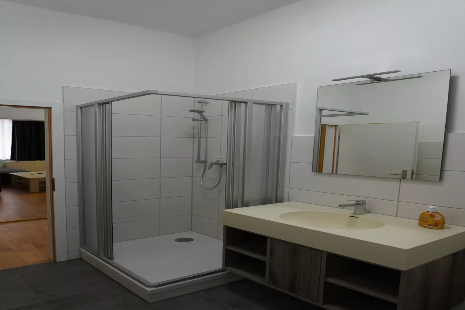 Otto der Reiche 2 Personen-Badkamer