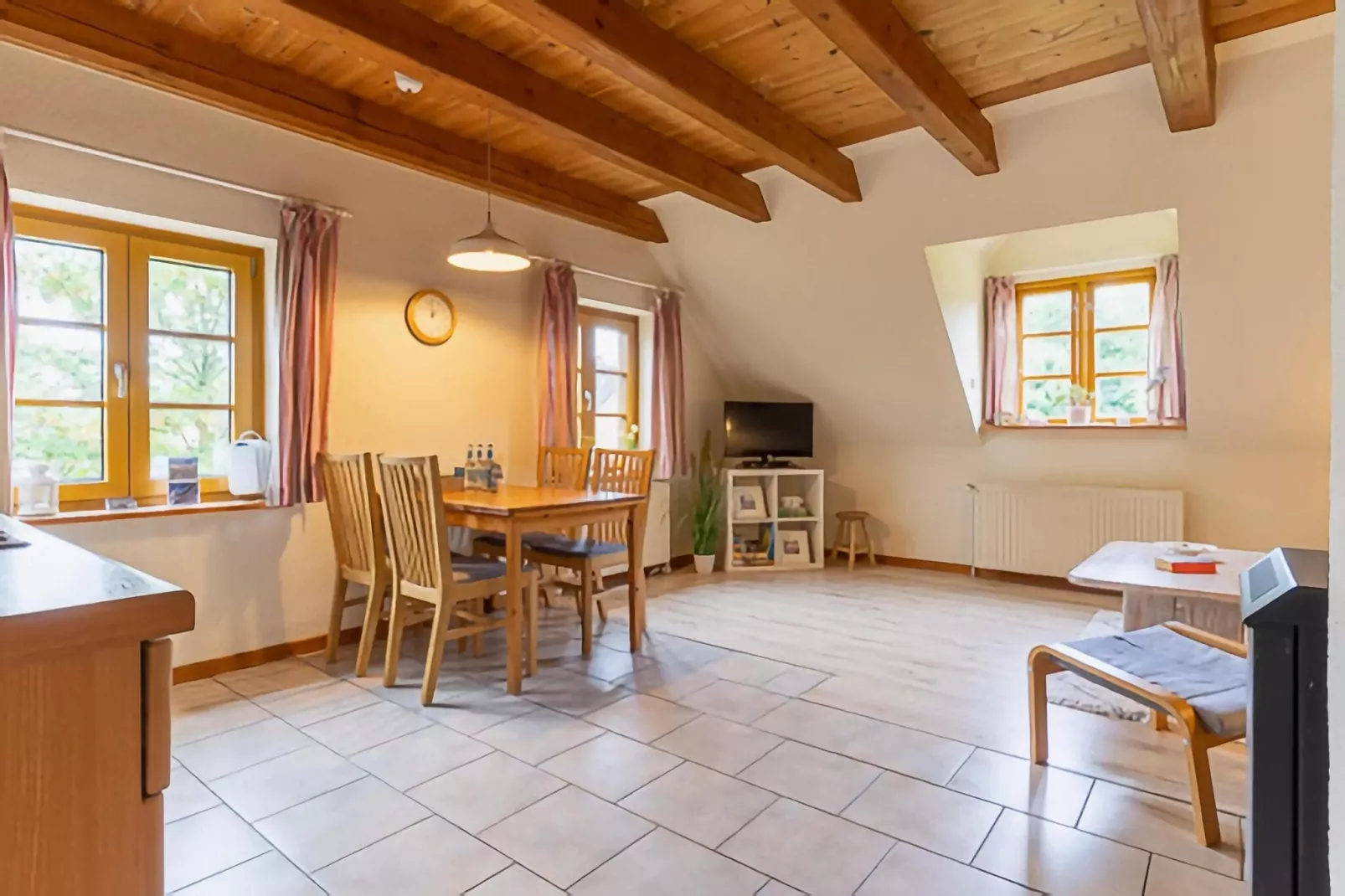 Ferienwohnung Friesennest Vollerwiek-Woonkamer