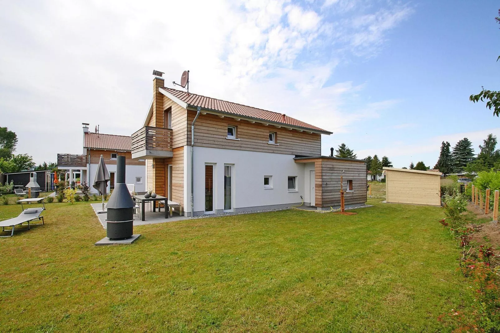 Ferienhaus Min Kaat-Buitenkant zomer