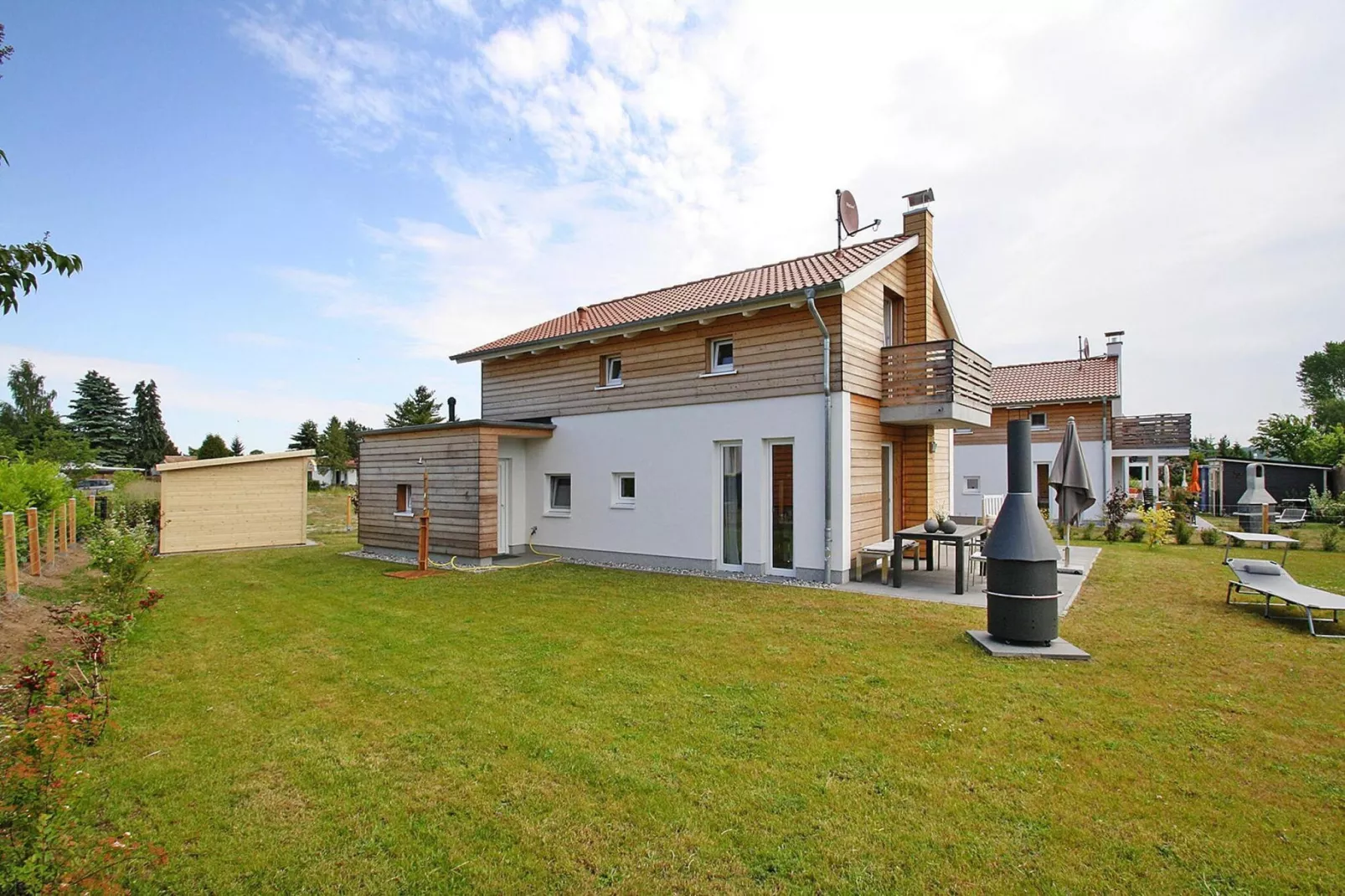 Ferienhaus Min Kaat-Buitenkant zomer