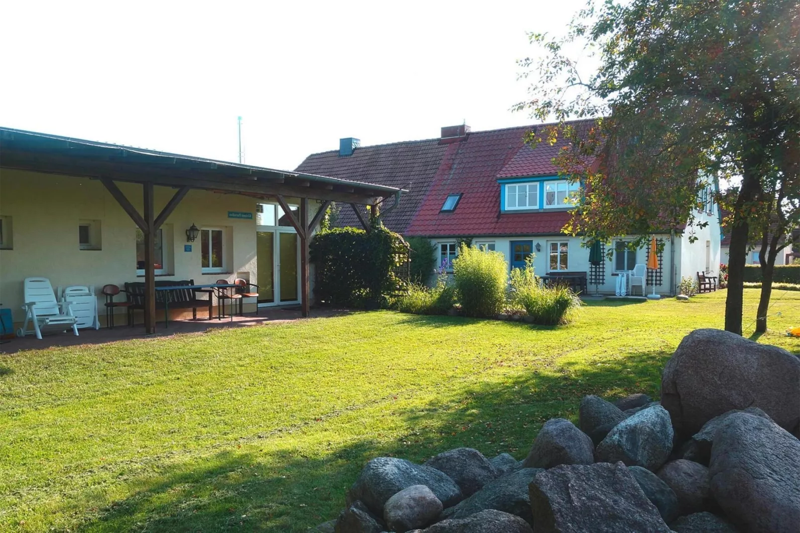 Obergeschoss 90 qm-Buitenkant zomer
