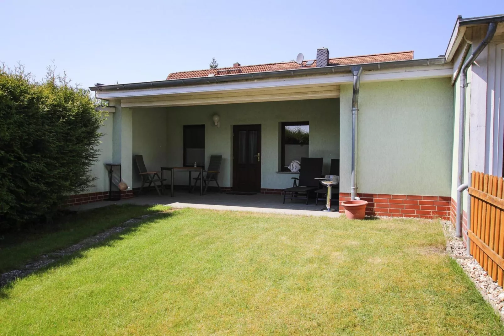 DHH 40 qm-Buitenkant zomer