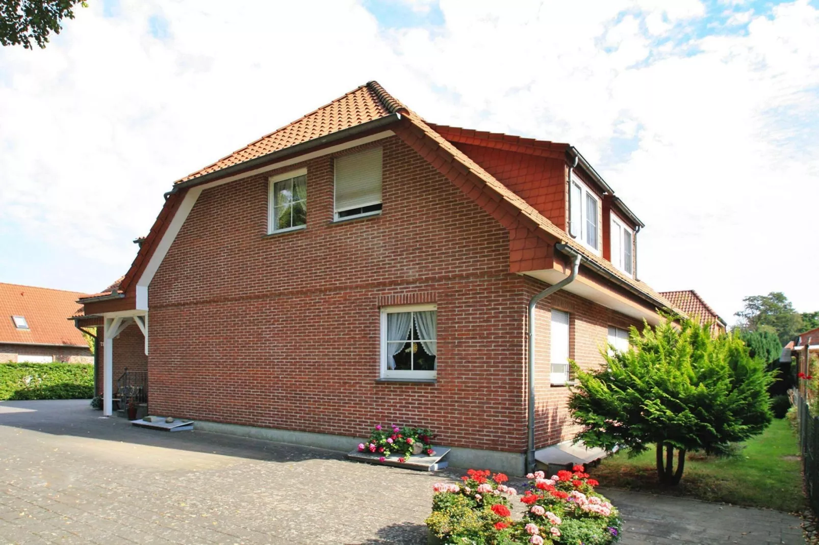 Fewo 2 60 qm-Buitenkant zomer