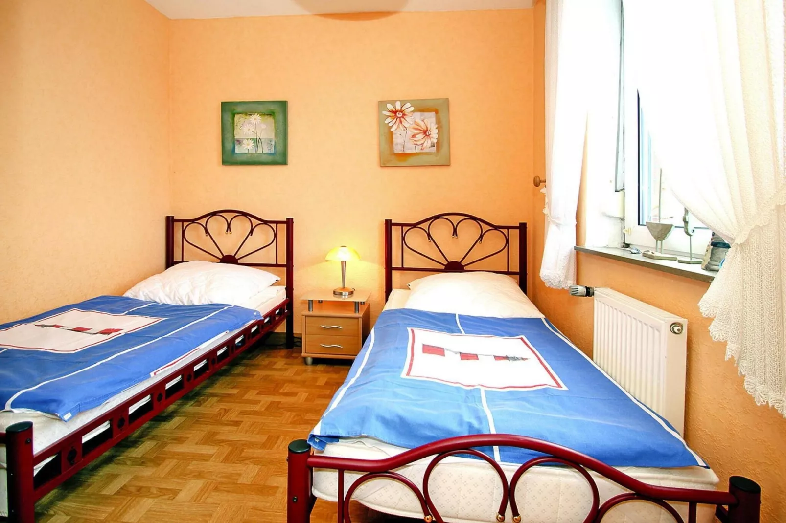 Ferienbungalow Klönsnack in Dornumersiel-Slaapkamer