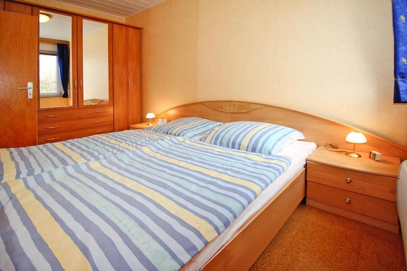 Ferienbungalow Arielle in Dornumersiel-Slaapkamer