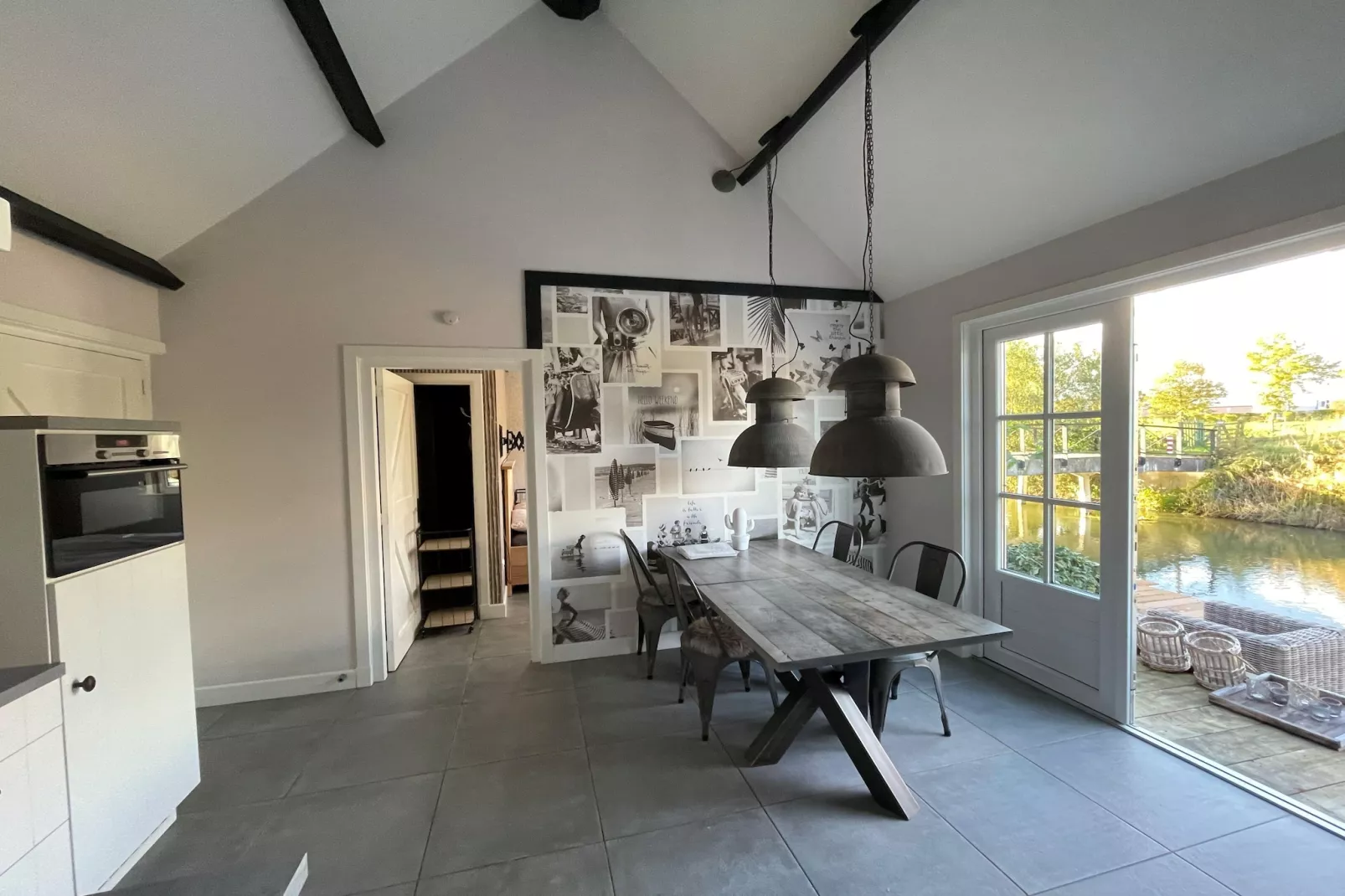 Vakantiehuis De Vlonder-Eetkamer