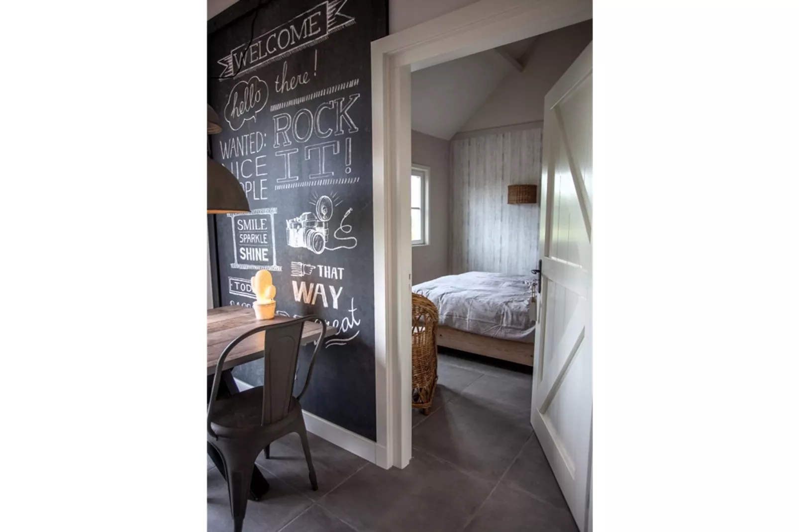 Vakantiehuis De Vlonder-Eetkamer