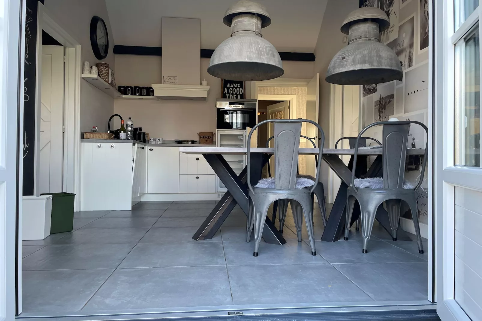 Vakantiehuis De Vlonder-Eetkamer