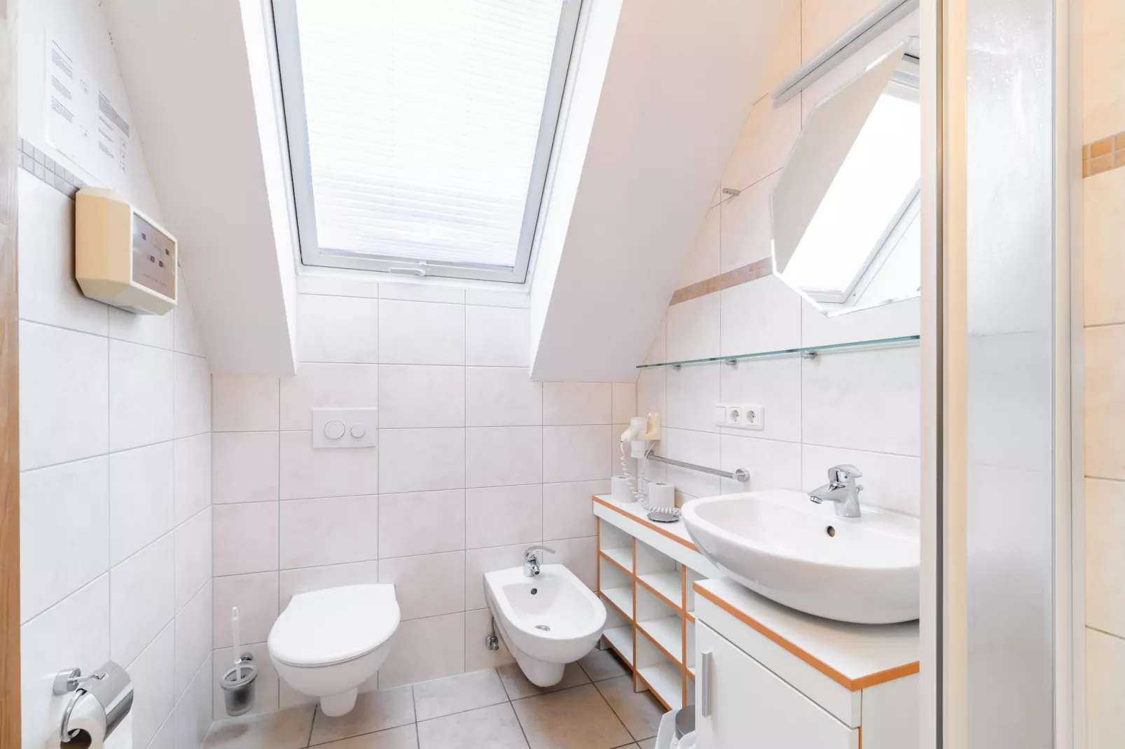 Kapitänsdeck 6 Pers 454-Badkamer