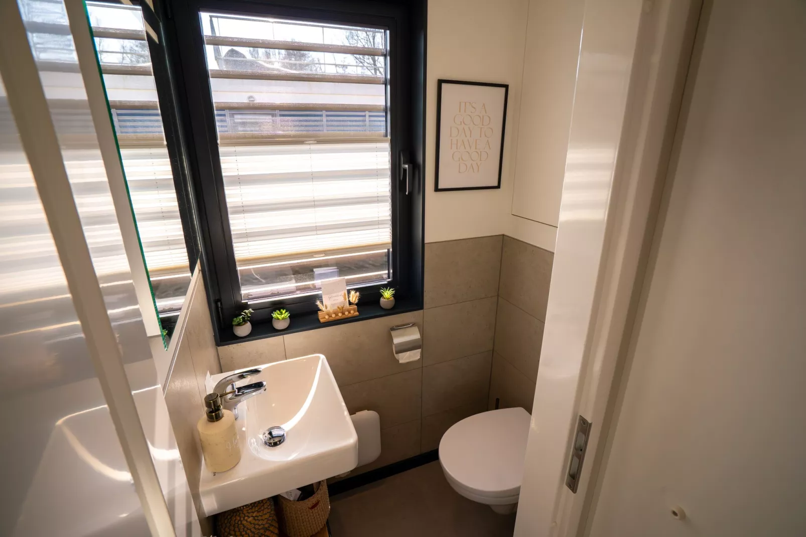 Hausboot in Höxter-Badkamer