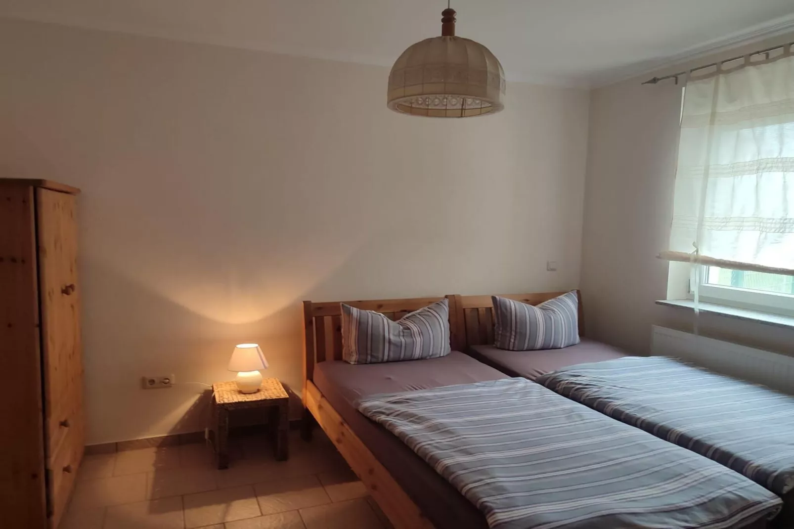 Ferienhaus 60 qm rollstuhlgerecht-Slaapkamer