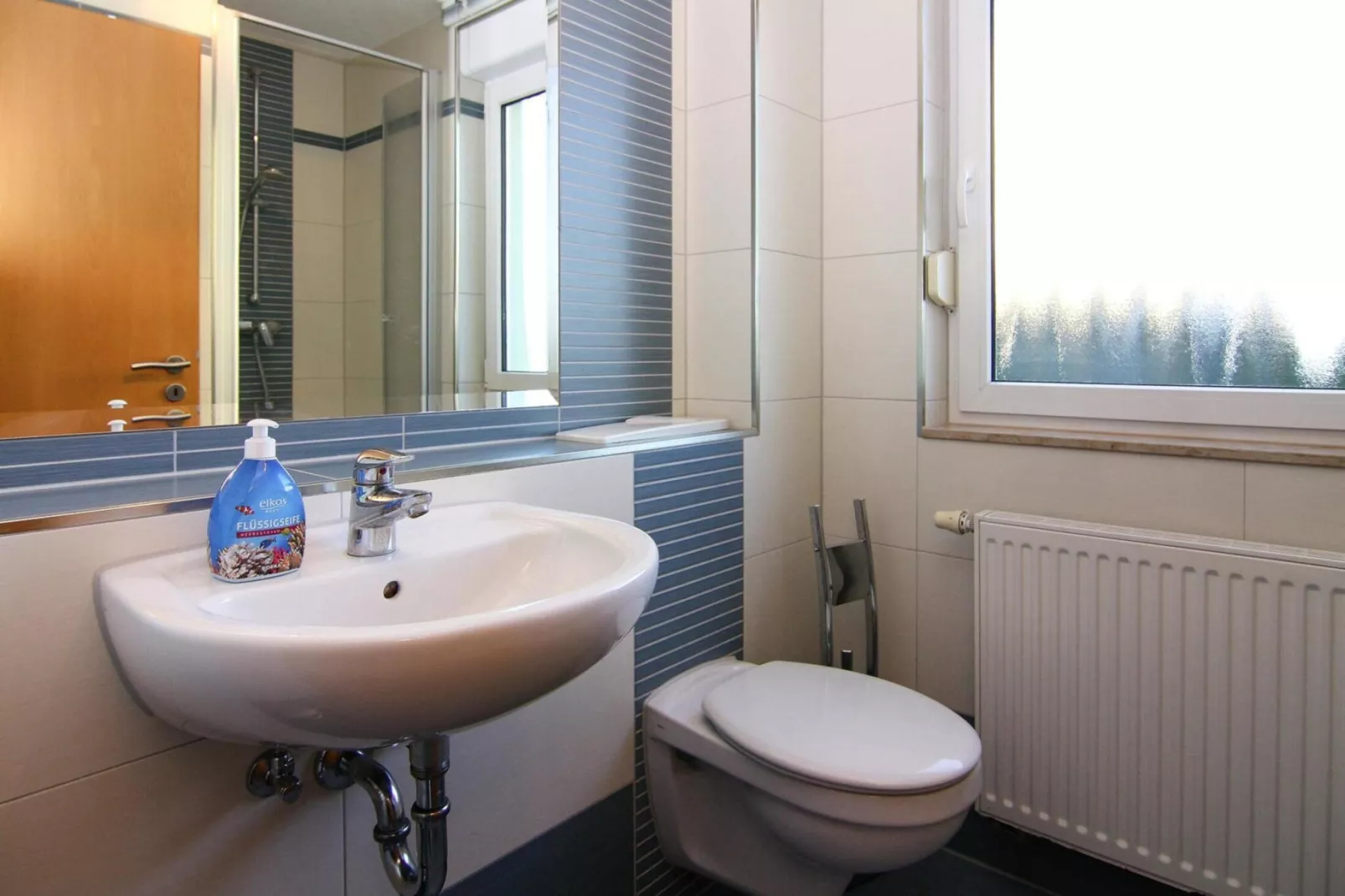 Doppelhaushälfte Zingst-Haus Paradise-Badkamer