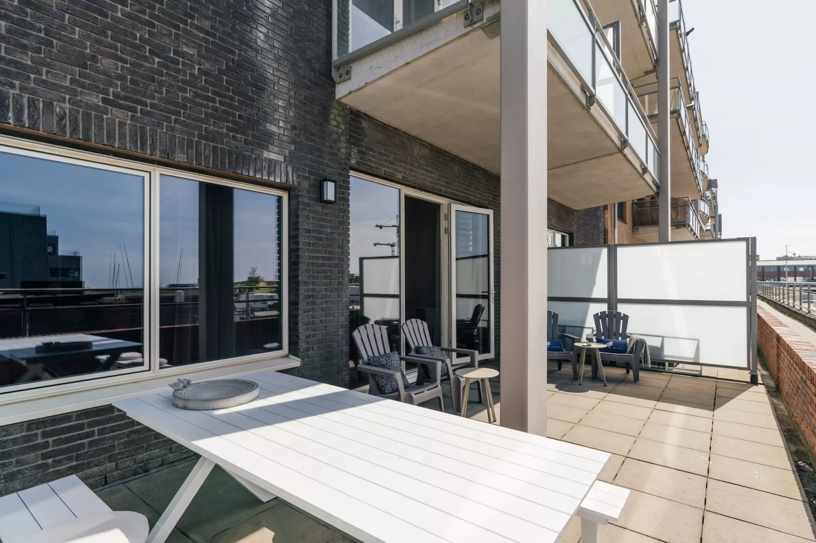 Scheveningen Harbour 6B-Badkamer