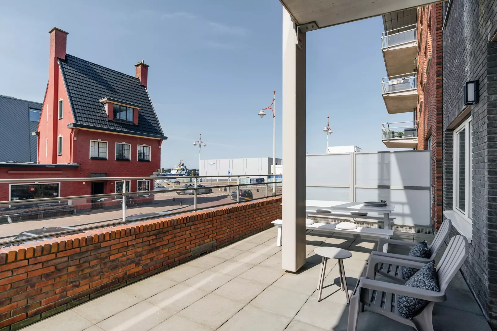 Scheveningen Harbour 6B-Badkamer