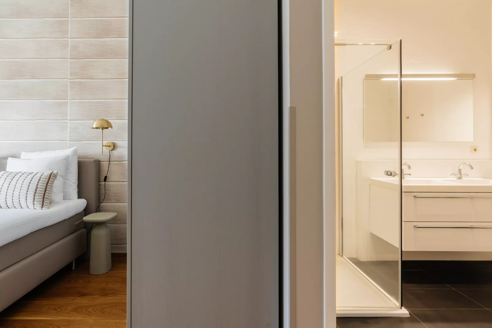 Scheveningen Harbour 6B-Badkamer