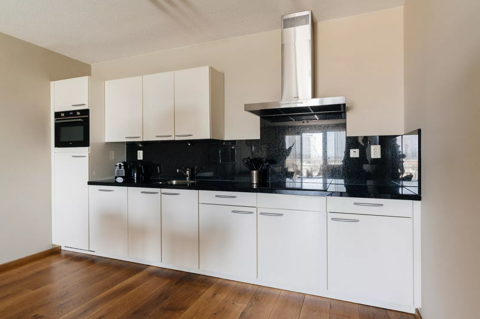 Scheveningen Harbour 40A-Keuken