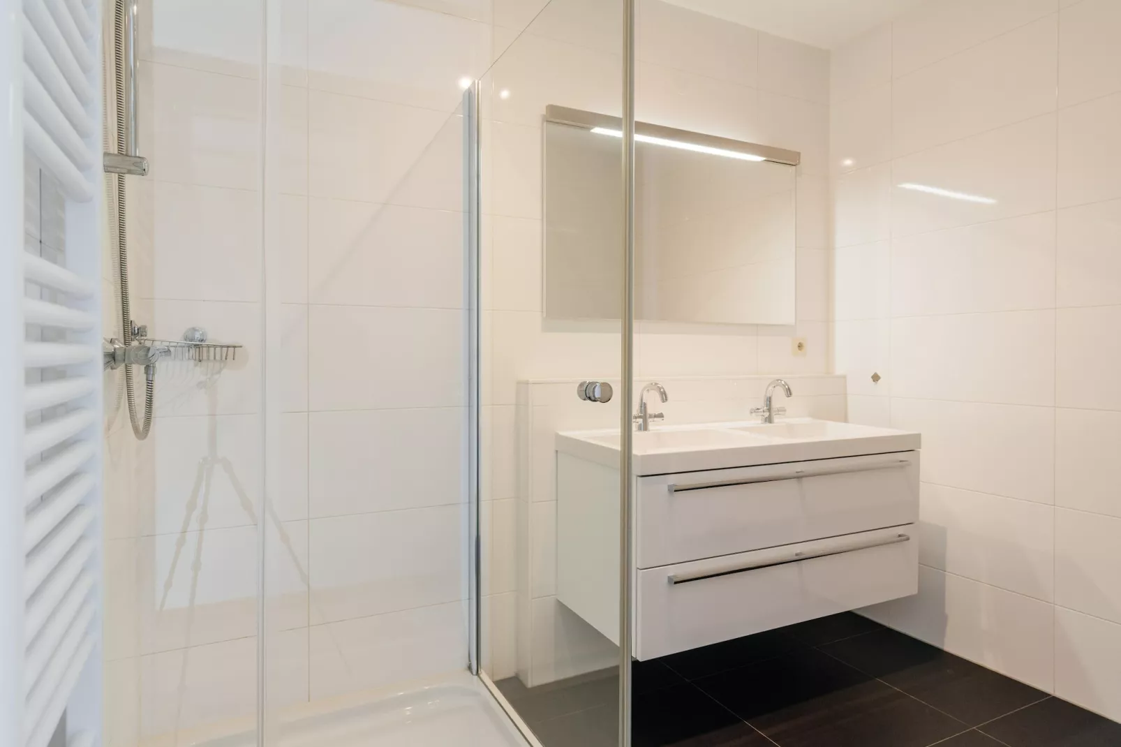 Scheveningen Harbour 40B-Badkamer