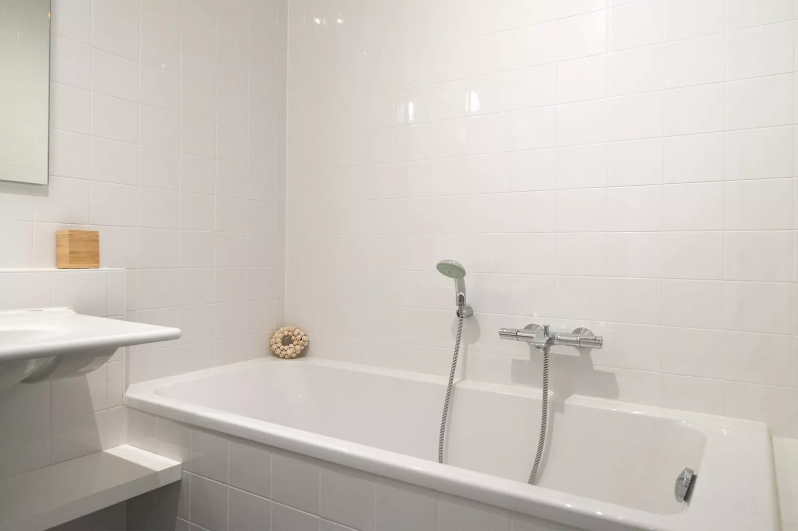 Scheveningen Harbour 56A-Badkamer