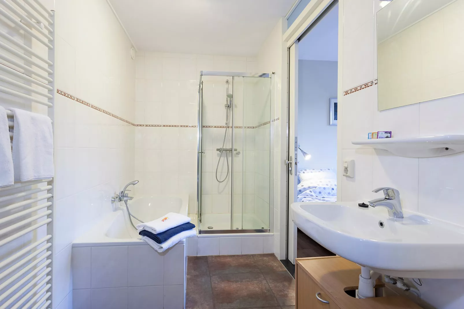 Andijk 15-Badkamer