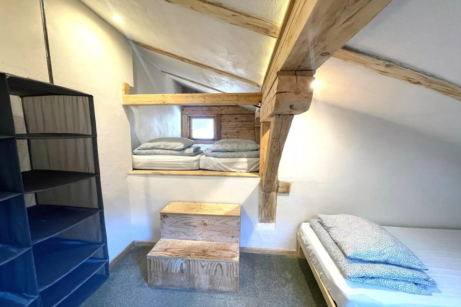 Backyard Mountain Hostel-Slaapkamer