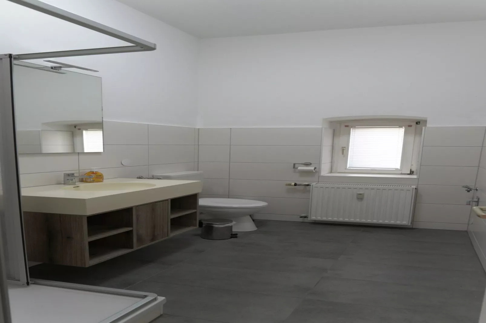 Otto der Reiche 3 Personen-Badkamer