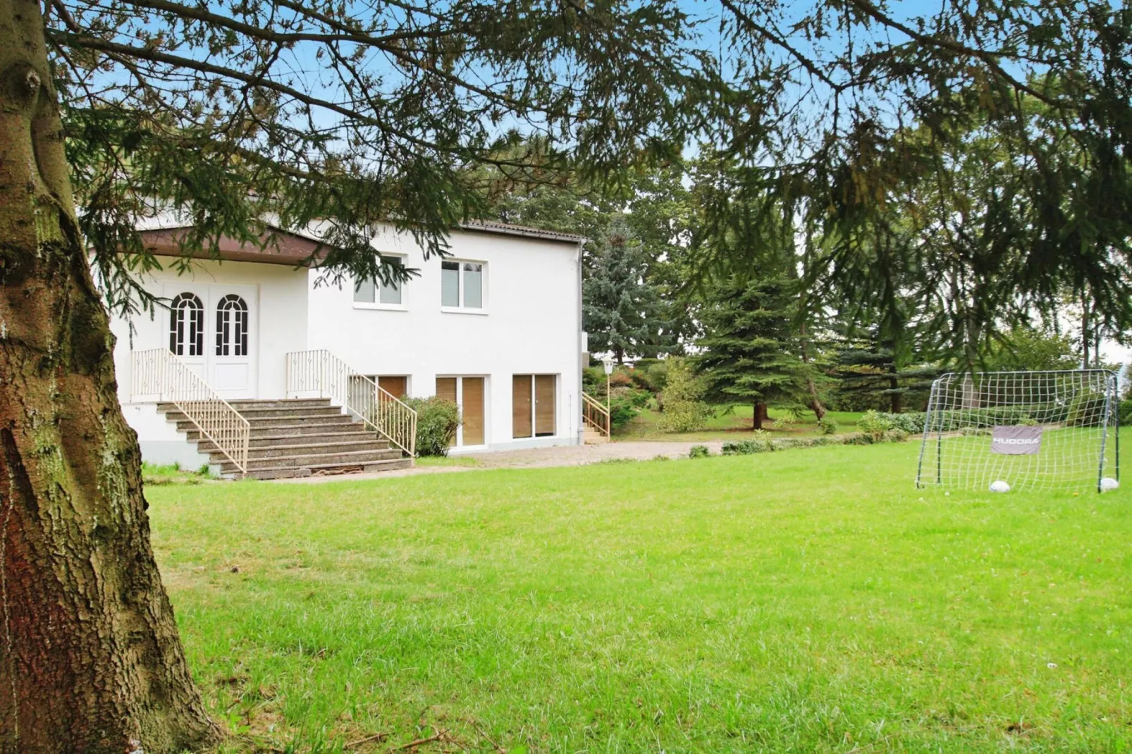 Ferienwohnung klein 70 qm-Buitenkant zomer