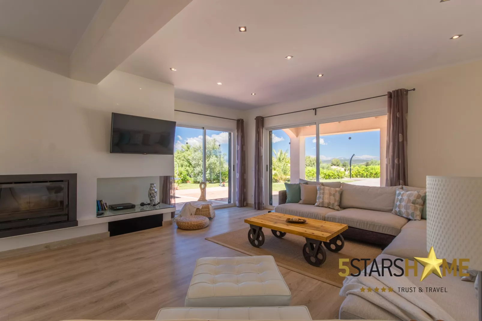 La Tierra, Villa-Finca 5StarsHome Mallorca-Woonkamer